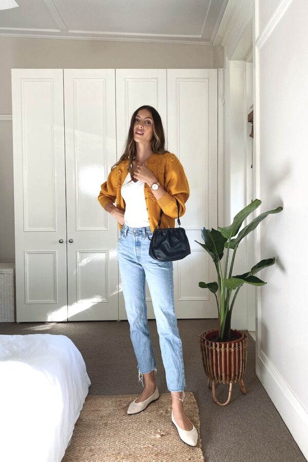 Autumn Capsule Wardrobe Outfit - Cardigan & Jeans