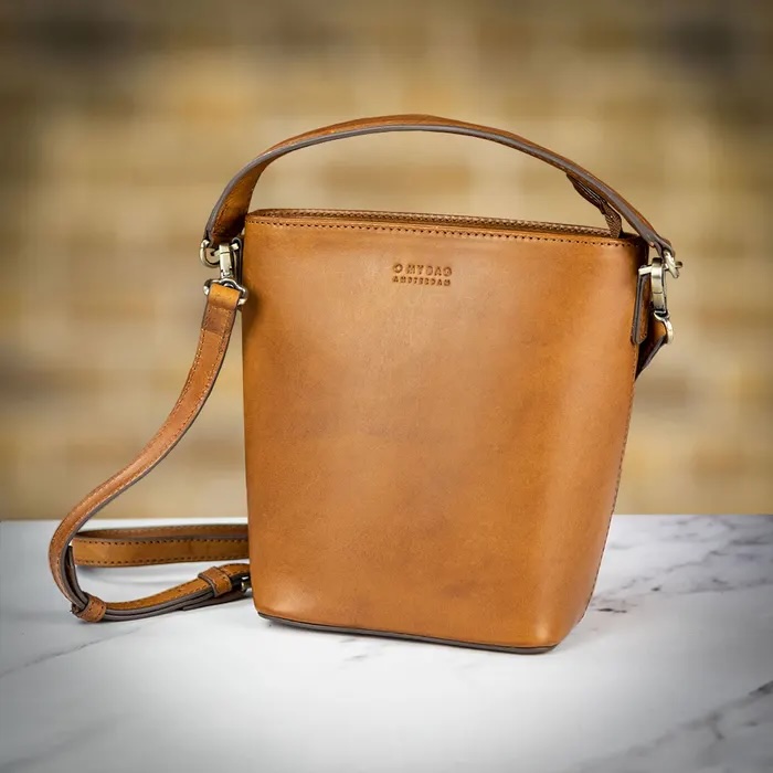 brown bucket bag